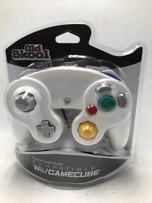 Old Skool Dual Analog Controller for Nintendo Game Cube and Wii - White - Image 1 of 2