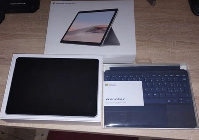 Microsoft Surface Go 2 64GB, Intel Pentium 4425Y, Wi-Fi, 10,5" con Tastiera Blu  - Immagine 1 di 4
