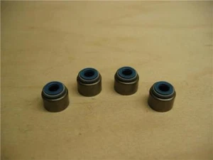 KAWASAKI KL250KLR KL250 KL 250 KLR VITON VALVE SEALS - Picture 1 of 1