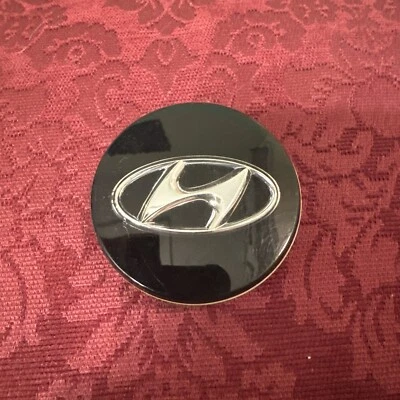 HYUNDAI SONATA AZERA KONA (1) WHEEL RIM HUB CAP HUBCAP CENTER COVER PLUG - Image 1 of 4