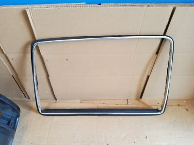 1990-1997 Lincoln Town carro Towncar passe janela traseira direita acabamento cromado moldura 2 - Imagem 1 de 3