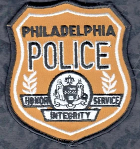 Philadelphia Pennsylvania Police Shoulder Patch -Black/Tan  Guarantee Authentic - Picture 1 of 2