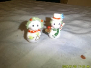 2 COPPIA VINTAGE PICCOLI NAPCO UOMO DONNA PORCELLANA PERSONE DELLA NEVE - Foto 1 di 3