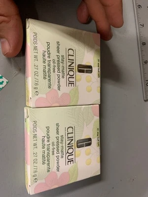 CLINIQUE Stay-Matte Sheer Pressed Powder - 01 Stay Buff (VF) - 0.27 OZ Lot of 2 - Image 1 of 4
