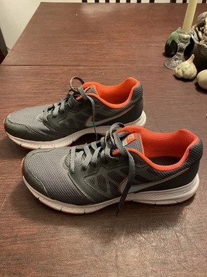 Ladies Nike Downshifter 6 Size 10 Worn A Couple Of Times - Image 1 of 4