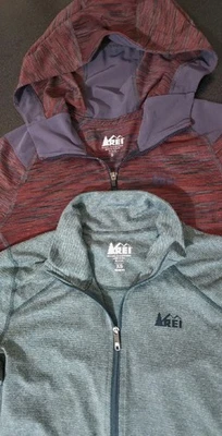 REI 1/2 молнии легкий базовый слой рубашка полиэстер в полоску зеленый красный женщин XS/S  - Изображение 1 из 4