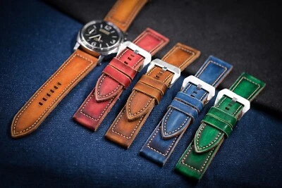 Correa de reloj vintage de cuero teñido a mano hecha a mano Foto 1 de 4