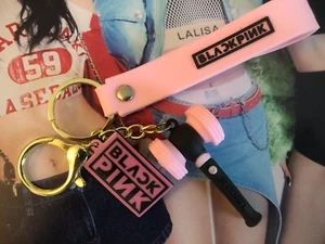 Blackpink Keychain - Picture 1 of 5