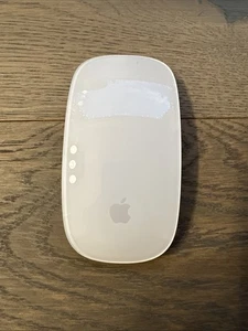 Apple Magic Mouse 2 A1657 Wireless Bluetooth Rechargeable White/Silver - Picture 1 of 2