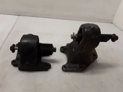 Jeep JK Wrangler OEM 3.6L V6 Engine Motor Mounts 2012 2013 2014 2015-2017 131386 - Image 1 of 4