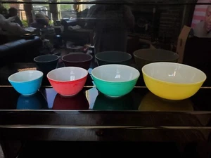 Vintage - Pyrex Primary Colors Mixing Bowl Set 401,402,403,404. Free Shipping  - Picture 1 of 9