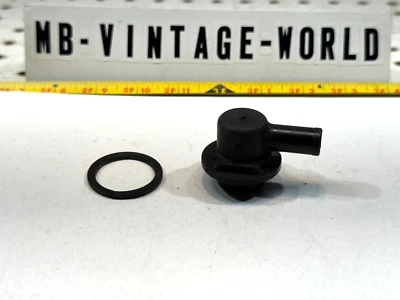 Genuino Mercedes 59-68 W110, W111, W112 refuerzo de freno plástico sin válvula OEM 1 puerto Foto 1 de 4