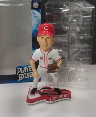 JOEY VOTTO BANDERA DE LOS ROJOS DE CINCINNATI BASE FOCO 2013 BOBBLEHEAD Foto 1 de 4