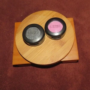 Mac Miss Piggy and Night Train Asian Exclusive Eyeshadow LOT Limited Edition LE - Picture 1 of 3