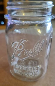 Vintage Clear Ball Perfect Mason Pint Jar With Grip Ribs Circa 1923 to 1933 (112 - Picture 1 of 5