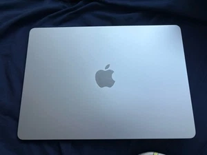 13 in MacBook Air M4 16GB - Photo 1/7