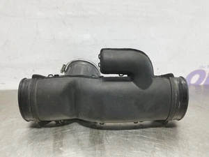20 2020 JAGUAR F PACE F-PACE OEM CENTER REAR AIR INTAKE DUCT - Picture 1 of 12