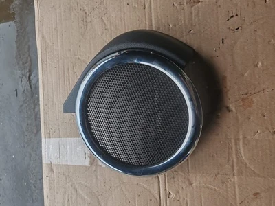 JEEP PATRIOT 2008- 2010 FRONT LEFT DOOR SPEAKER TRIM COVER GRILLE - Image 1 of 3