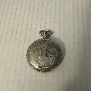 Vintage Style Ablux Quartz Pocket Watch Japan Movement Floral Silver Case - Picture 1 of 7