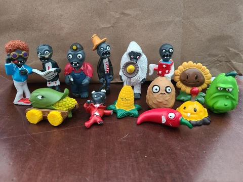 Lot Of Plants vs. Zombies  PVC Action Figures Jazwares PVZ Cover