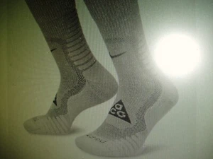 New NIKE ACG Crew Socks Youth 3 -5 Yr Women 4-6 NWT $28 Cushioned Grey $0 S/H! - Picture 1 of 4