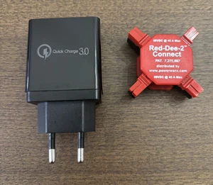 Red-Dee-2 Connect Powerwerx + Adattatore Ricarica Rapida 3.0 - Foto 1 di 8