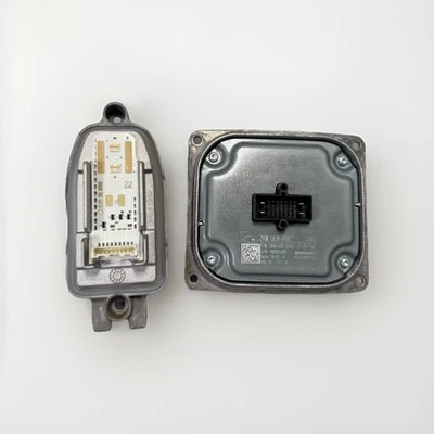 Módulo de señal de giro de faros LED Freightliner 2022 P/N 1040.001.0920 Foto 1 de 4