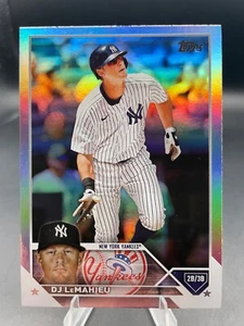 2023 Topps Series 2 DJ LeMAHIEU Rainbow Foil PARALLEL #658 NY Yankees - Picture 1 of 5