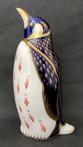 Royal Crown Derby Paperweight ~ EMPEROR PENGUIN ~ Height 14cm ~ Gold Stopper - Picture 1 of 15
