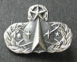 USAF SPACE OPS MASTER WINGS MINI PIN DE LAZO INSIGNIA 3/4 pulgadas - Imagen 1 de 1