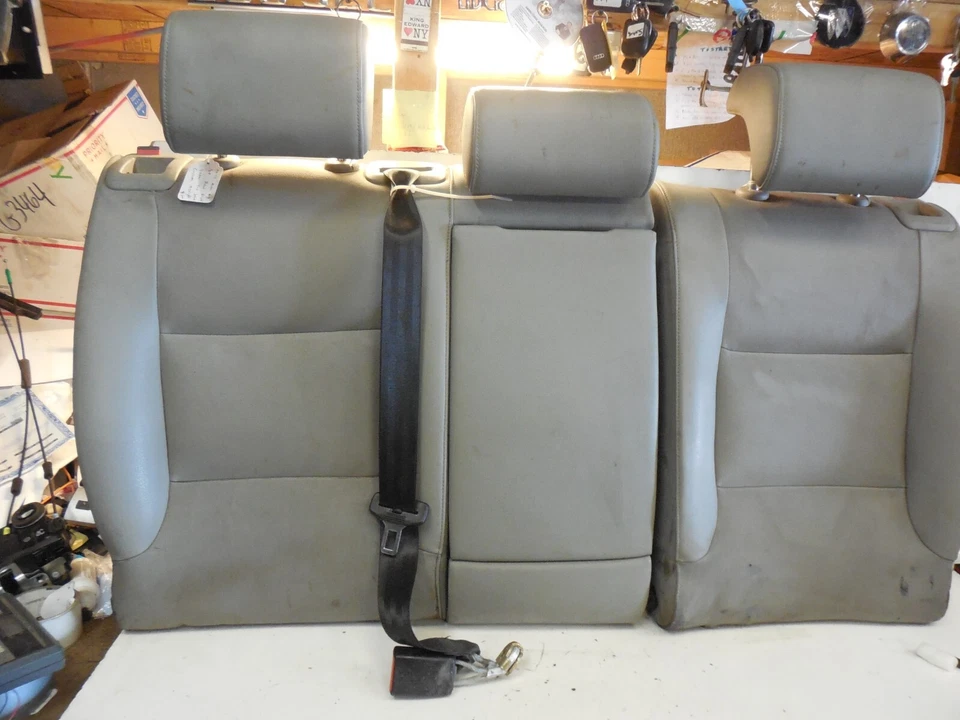 06-11 Conjunto Cojín Asiento Trasero Izquierdo, Derecho Superior Gris Superior Audi A3 8P Foto 1 de 4