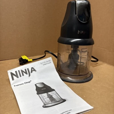 Ninja Food Chopper NJ110GR Motor, Bowl, Blade, & Lid, processor, works great - Image 1 of 4