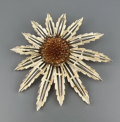 Broche Girasol Vintage Tono Dorado Hoja Texturizada 2.5" Firmado por Sarah Coventry Foto 1 de 4