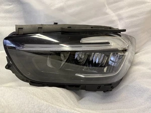 Faro delantero izquierdo LED MERCEDES CLASE B W247 A2479060904 - Imagen 1 de 12