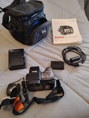 Kodak EasyShare Z7590 5.0MP 10x Zoom Digital Camera w/Case & Accessories TESTED - Image 1 of 4