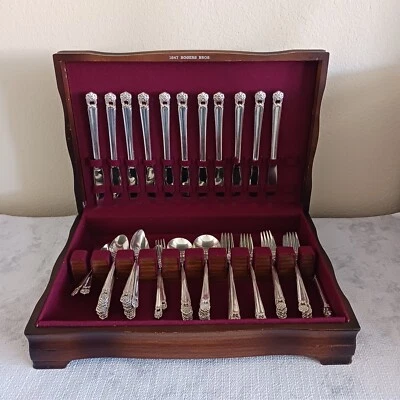 72 pc. Set 1847 Rogers Bros "Eternally Yours" Silverplate Service for 11 in Case - Image 1 of 4