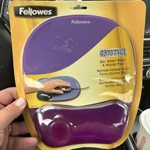 Fellowes 91441 Mousepad W/Wrist Support,Purple - Picture 1 of 2