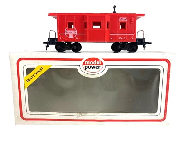 #8241 HO Model Power Santa Fe (#999056) 36' Bay Window Caboose - Image 1 of 4