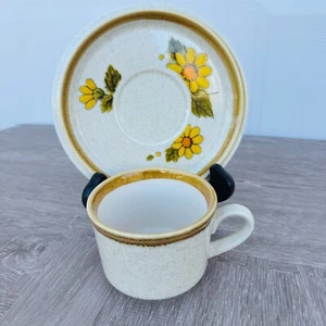 Taza y platillo vintage Mikasa Stone Manor Melissa F5800 Japón flores amarillas - Imagen 1 de 7