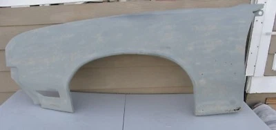 Oldsmobile Cutlass 442 Vista Cruiser 1970-72 guardabarros izquierdo original GM buen usado Foto 1 de 4