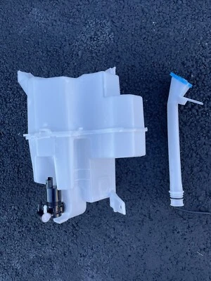 Tanque de para-brisa reservatório de lavadora adequado para Nissan Rogue 2017 2018 2019 2020 - Imagem 1 de 2