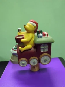 De colección Walt Disney Cerámica Winnie The Pooh Nite Lite Navidad Funciona Muy bien probado - Imagen 1 de 5