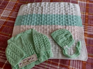 Hand knitted baby coat, bonnet & blanket to fit 0/3 months old. Chest 18ins. - Picture 1 of 8