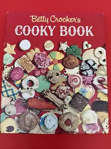 VINTAGE 1963 BETTY CROCKER'S SPIRAL COOKY COOKIE BOOK 1ST EDITION 4TH PRINTING - Bild 1 von 7