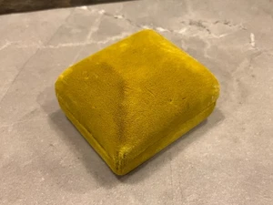 Vintage olive Green  Velvet Ring Presentation Box ROHR Jewelers - Picture 1 of 9