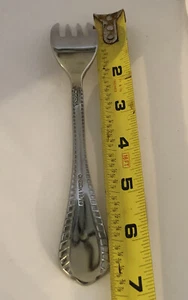 Oneida 18/10 Stainless Steel OHS271 Flatware Salad Small Fork Utensil Silverware - Picture 1 of 4