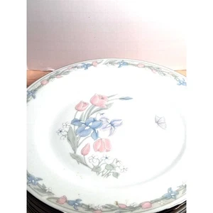 8 Illusions by Excel Center Stage Small Plate's, Blue Floral - Picture 1 of 6