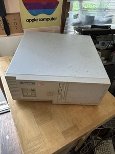Retro Vintage Radio Shack Tandy TRS-80 2100 Personal Computer - Power Tested - Bild 1 von 24