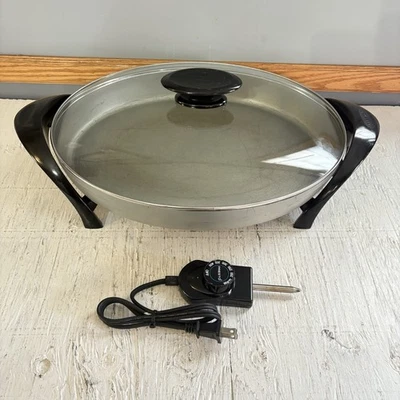 "Sartén eléctrica Presto de 15"" pulgadas con cubierta de vidrio control de temperatura" Foto 1 de 4