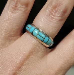 Vintage Native American Zuni Tsadiase Sterling Slvr Turquoise Eternity Band Ring - Picture 1 of 8